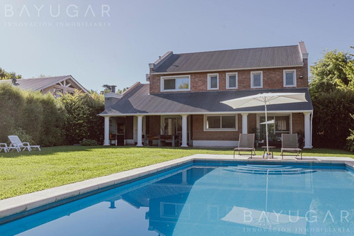 Venta - Casa Amoblada En Sausalito - Bayugar Negocios Inmobiliarios