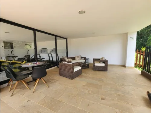 Casa Par La Venta En Envigado La Calleja