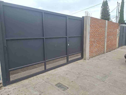 Venta Casa 4 Amb En Don Torcuato, Terreno 400 M2