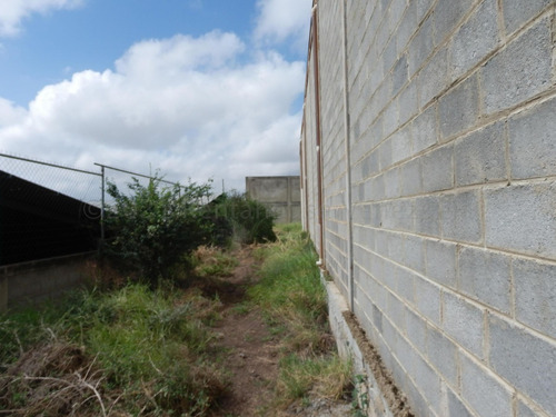 Imagen 8 de 11 de Galpón En Venta En Zona Industrial De Barquisimeto Lara 0.4.2.4.5.9.3.7.5.4.2. / Rent-a-house Centro Occidente Mls Código: 21-13534, Cuenta Con 3.500 Mts2 De Terreno Y 400 Mts2 De Galpón