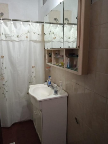 Imagen 14 de 18 de Casa Con Deptos. - Villa Sarmiento