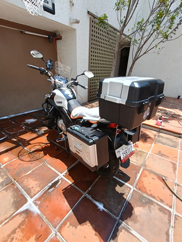 Italika V200