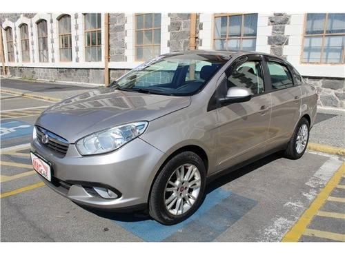 Imagem 1 de 10 de Fiat Grand Siena 1.4 Mpi Attractive 8v Flex 4p Manual