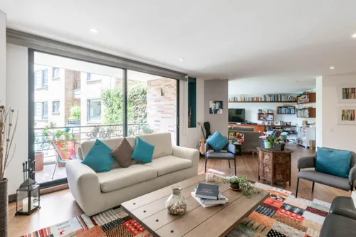 Apartamento En Venta En Bella Suiza. Cod V16071