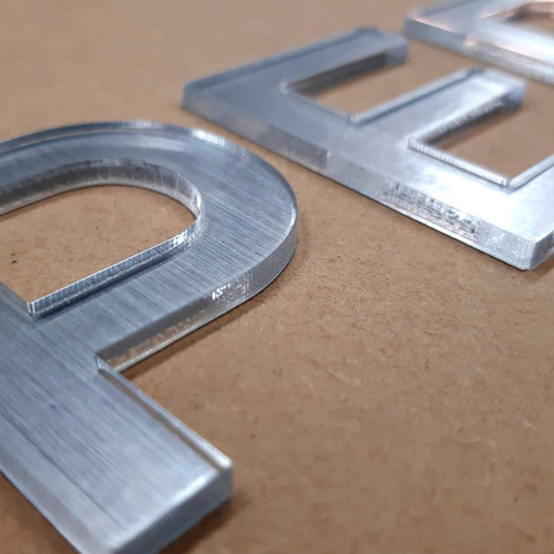 Servicio De Corte Y Grabado Laser - 1400 X 800 Mm