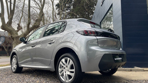 Imagen 4 de 25 de Peugeot 208 Active Pack Tiptronic Am24
