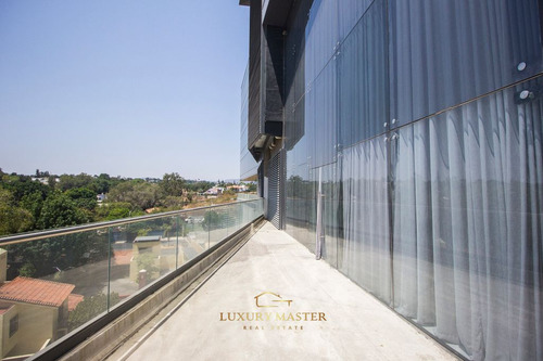 Oficina De Lujo En Colinas De San Javier En Venta