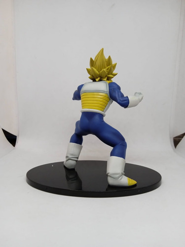 Dragon Ball Z Battle Of The Gods Vegeta Figure, Original (Usado)