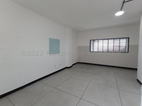 Imagen 9 de 23 de @enzococchioni.rah En Alquiler Amplio Local Comercial Av. Mariño Maracay 22-15716
