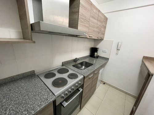 Imagen 11 de 17 de Monoambiente Impecable Moron Centro
