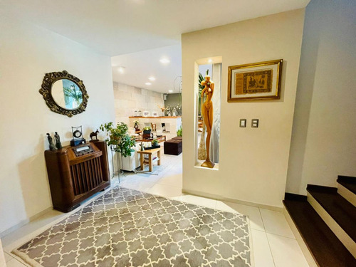 Casa En Venta En Misión San Jerónimo