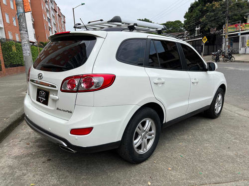 Imagen 8 de 20 de Hyundai Santa Fe 2013 2.4 Gl 4x2