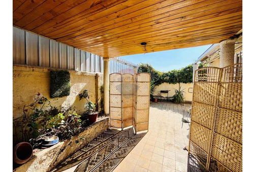 Espaciosa Casa Aislada En Venta