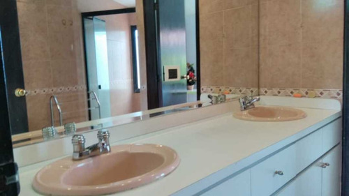 Imagen 11 de 14 de Se Vende Ph 180m2 3h+s/4b/2p San Marino / Campo Alegre