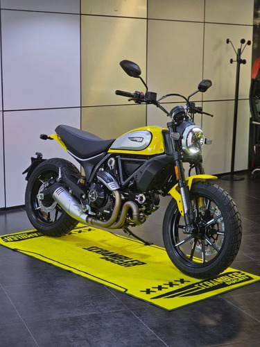 Imagen 11 de 25 de Ducati Scrambler Icon 800 0km No Triumph Street Twin