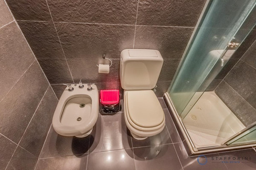 Imagen 27 de 30 de Departamento De 5 Ambientes 2 Baños Completos, Cochera Baulera - Seguridad 24hs - Venta En Retiro