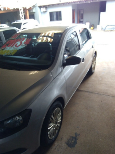 Volkswagen Voyage 1.6 Vht Total Flex 4p 2013