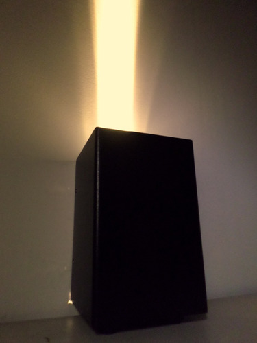 Imagen 3 de 10 de Velador Decorativo Resto Bar Efecto Laser Iluminacion Led