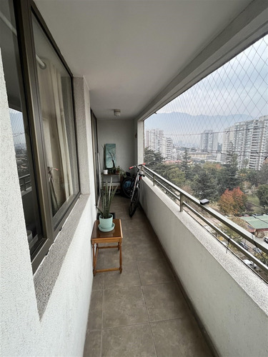 Departamento En Venta De 2 Dorm. En Plaza Ñuñoa