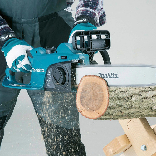 Motosserra elétrica Makita UC4041a com espada de 16 pol. Cor verde