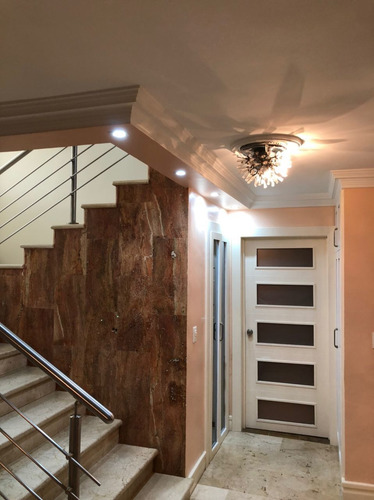 Lujosa Casa En Venta San Diego Villa Country Club Gavip