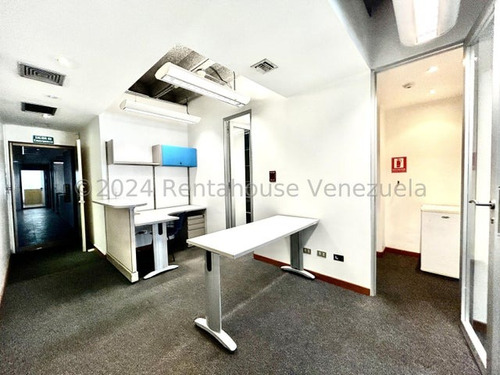 Practica Oficina En Alquiler (amoblada) En La Torre La Primera - Av. Francisco De Miranda - Caracas 24-20210 Mvg