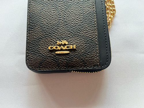 Mini Muñequera Coach Zip Card Case Monedero Color Marrón Osc