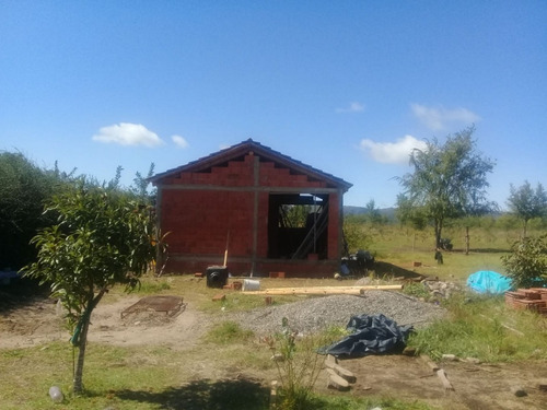 Imagen 1 de 3 de Casita A Terminar En Terreno De 1.000m2