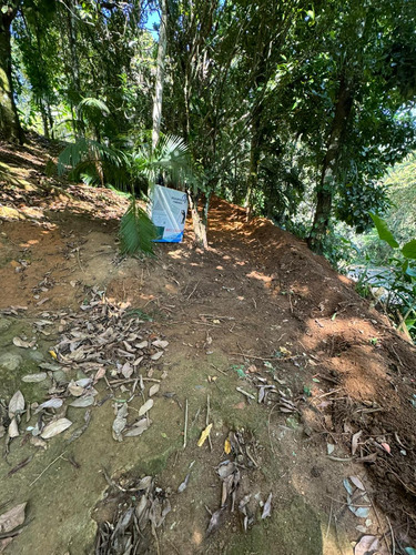 Vende-se Terrenos Há Partir De 390 M2 No Coriscão Paraty