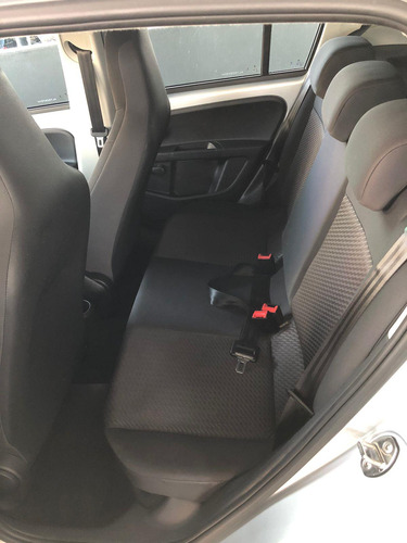 Volkswagen Up! UP! CONNECT 1.0 TSI TOTAL FLEX 12V 5P