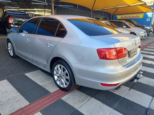 Imagem 4 de 10 de Jetta 2.0 Comfortline Flex 4p Tiptronic