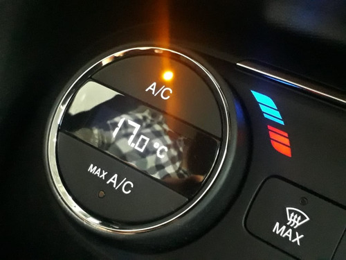 Fiat Cronos Tomo Volkswagen Gol Renault Logan Corsa Focus G