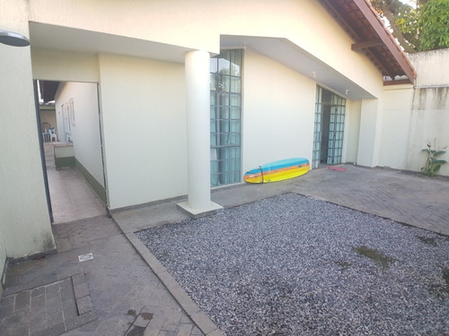 Aceita Estudar Como Parte De Pagamento (imóvel No Guarujá) Casa Localizada A Apenas Uma Quadra Da Praia Da Enseada - Ca00351 - 68097619