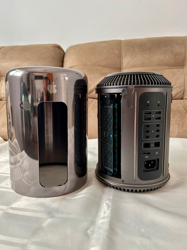 Mac Pro Xeon E5 12-core 2.7ghz - 64gb Ram - 2tb Ssd (Usado)