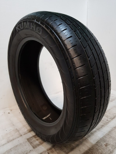 Imagen 3 de 7 de Neumatico Kumho Solus // 235 60 18