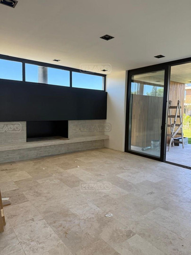 Casa Chalet En Venta En Boulogne, San Isidro, G.b.a. Zona Norte