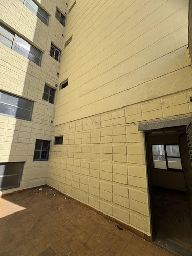 Venta Departamento Alberdi, Dos Dorm, Un Baño, Amplio Balcon