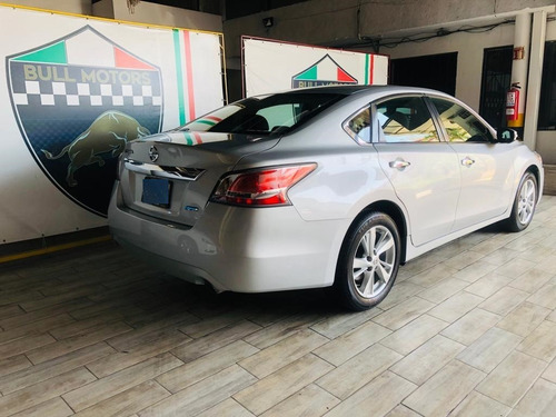 Imagen 4 de 15 de Nissan Altima