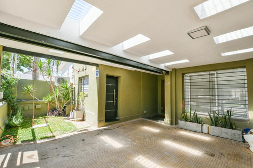 Imagen 3 de 29 de Casa De 4 Dormitorios Y Escritorio En Venta Con Parrillero Barrio Jorge Cura Centro Rosario