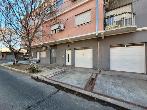 Ph 3 Amb En Venta, Pb Con 2 Patios - Villa Martelli