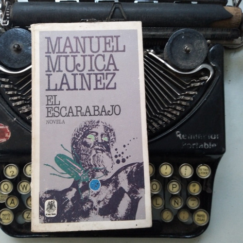 El Escarabajo // Manuel Mujica Lainez