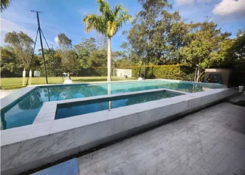 Venta De Casa De Lujo Con Ascensor En Llanogrande, Sector Cabeceras