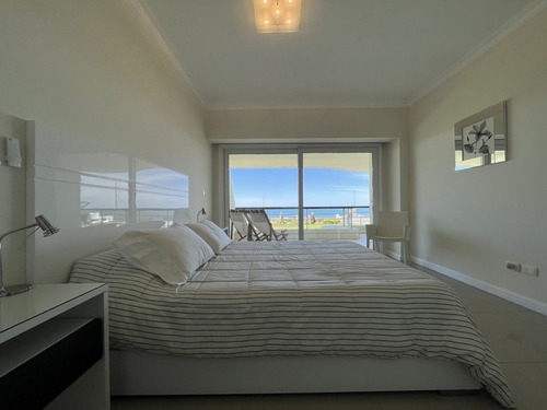Imagen 10 de 22 de Departamento En Venta En Playa Mansa