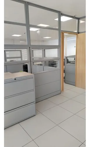 Oficina Amoblada En Arriendo, Sector Los Monjes, Excelente Ubicacion