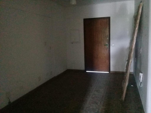 Conjunto Para Alugar, 80 M² Por R$ 1.500,00/mês - Centro - Santos/sp - Cj0082