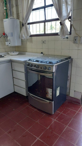 Imagen 10 de 18 de Casa Quinta En Barrio Los Bosquecitos!!!