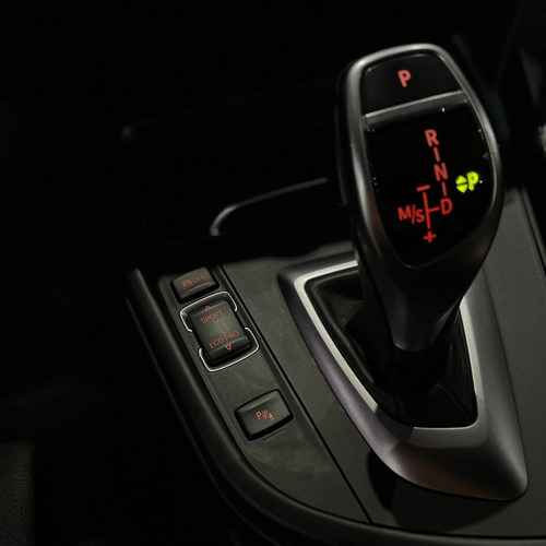 Imagen 15 de 24 de Bmw 330i Sport