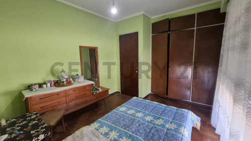 Venta De Ph 3 Ambientes En Banfield, Lomas De Zamora.