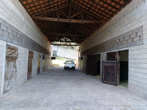 Mini Haras Ibiúna X São Roque 20.000 M Sede,piscina 10 Baias