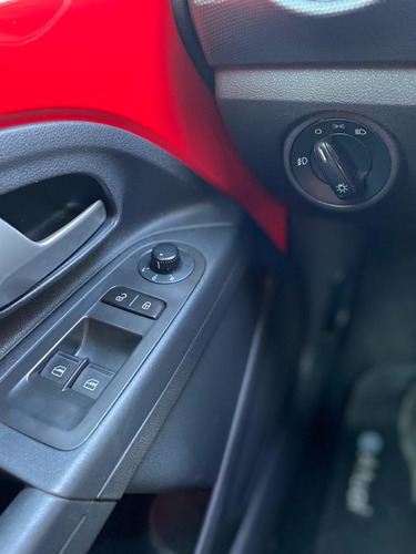 Imagem 10 de 15 de Up Move Tsi 1.0 Turbo Ano 2018 3 Cilindros